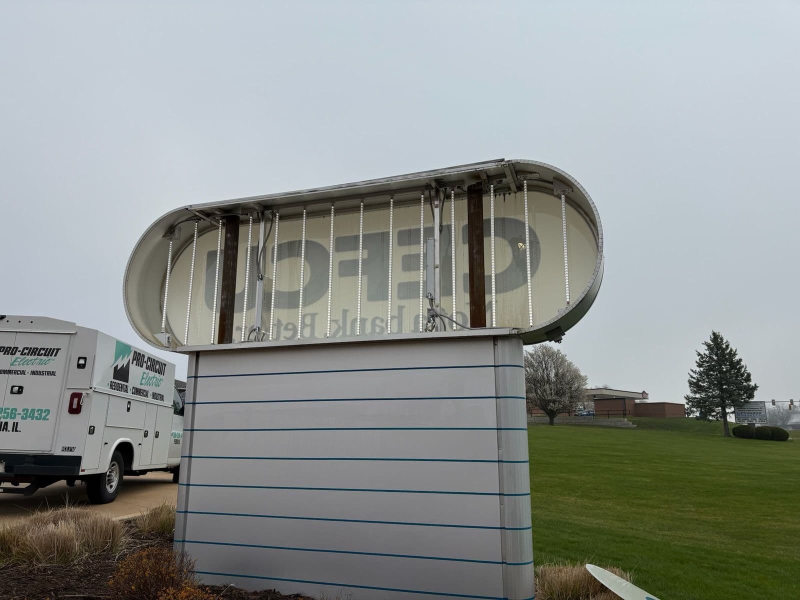 Project Eco-Friendly LED Retrofit for CEFCU Sign image