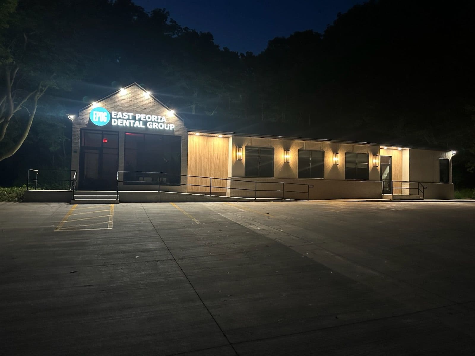 Pro Circuit Illuminates East Peoria Dental Group